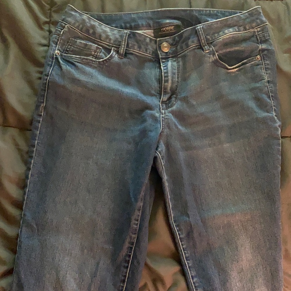 Light wash blue skinny jeans